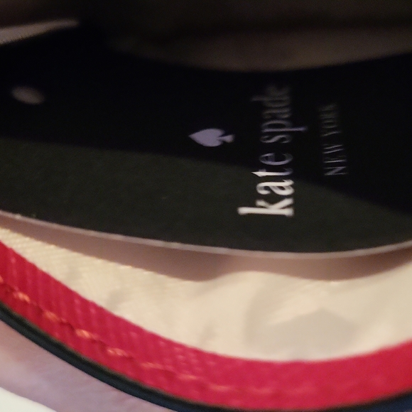 Kate spade  Firm Hp  heart leather boxed bagged tagged leather card holder ♥️ - Picture 7 of 9